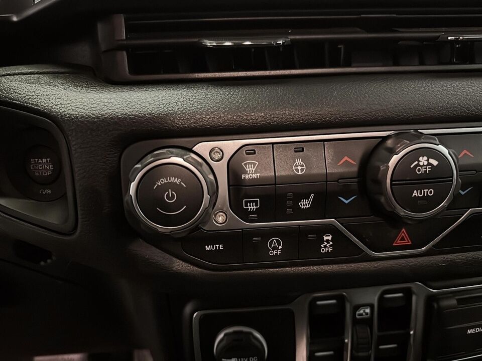 2024 Jeep Wrangler  - Desmeules Chrysler