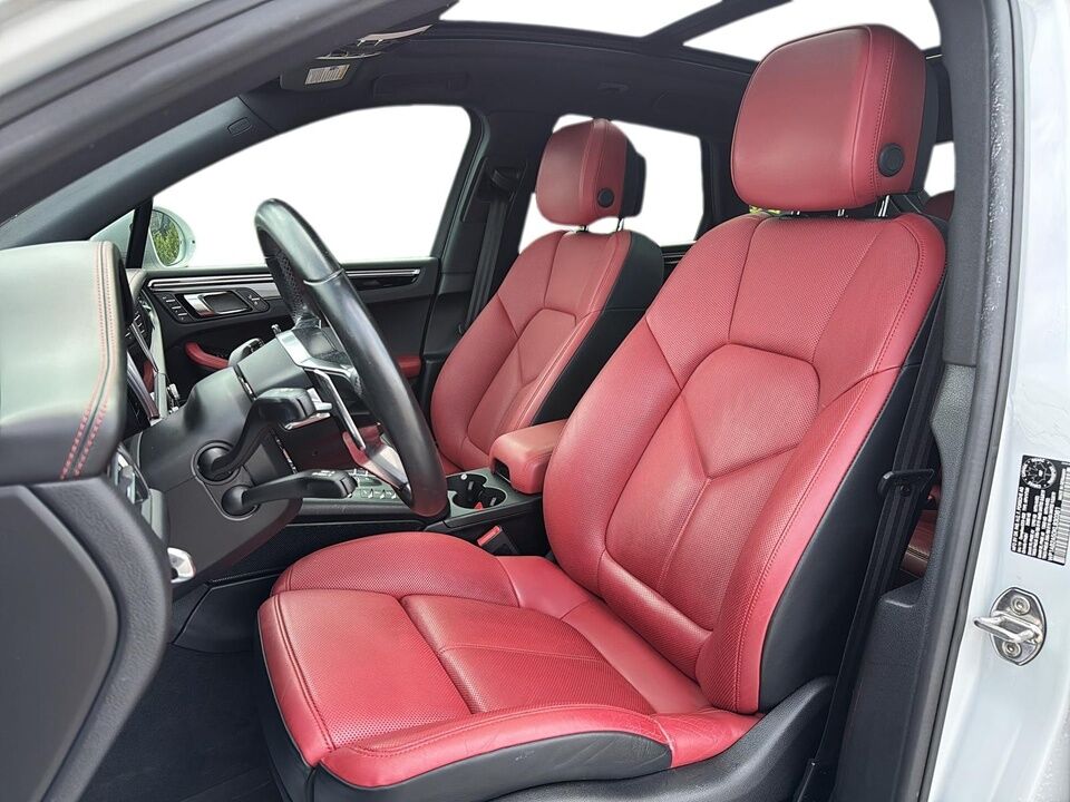 2019 Porsche Macan  - Desmeules Chrysler