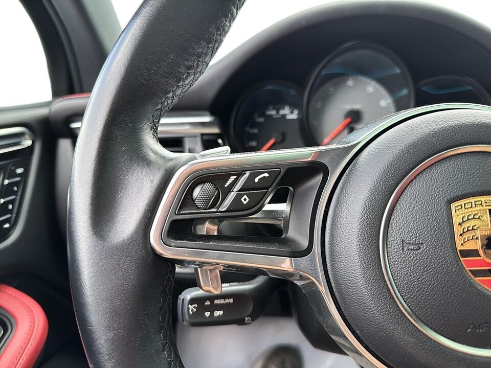 2019 Porsche Macan  - Desmeules Chrysler