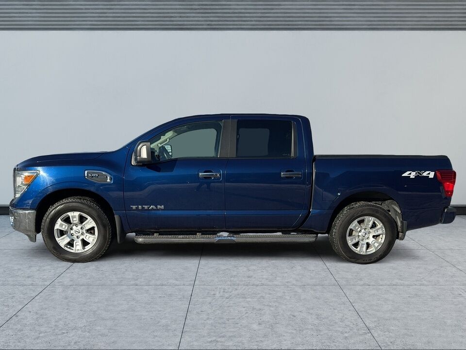 2017 Nissan Titan  - Blainville Chrysler