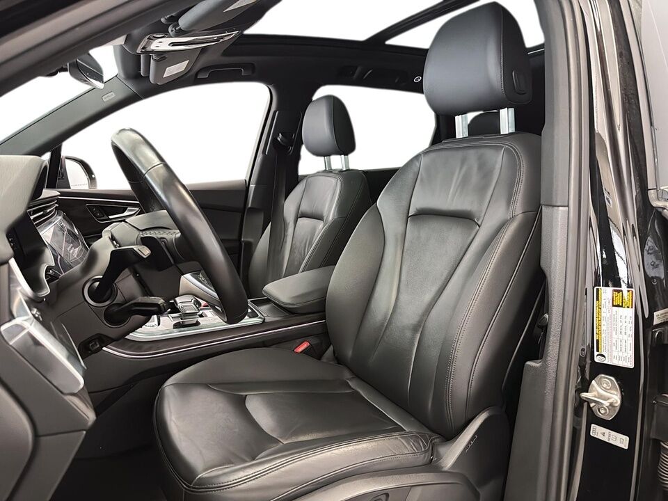 2022 Audi Q7  - Desmeules Chrysler