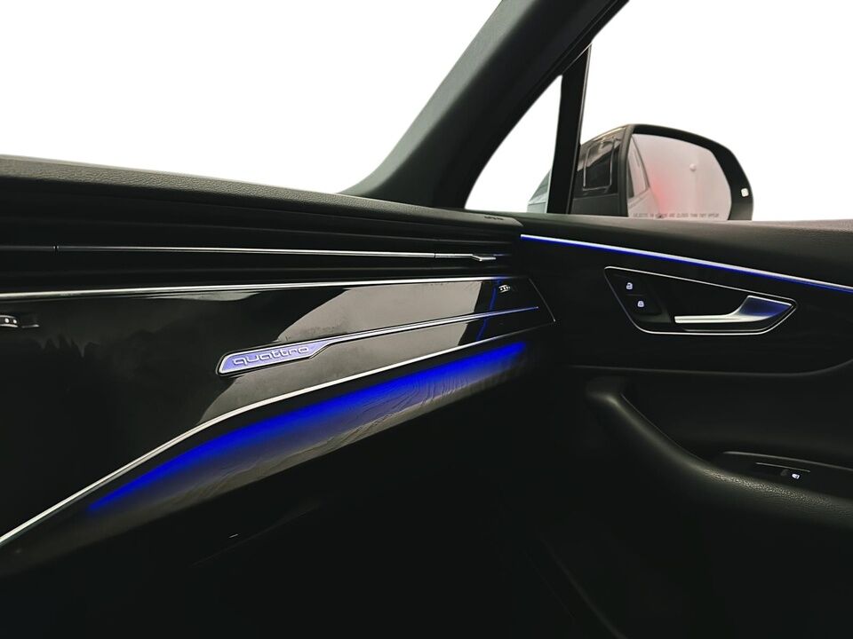 2022 Audi Q7  - Desmeules Chrysler