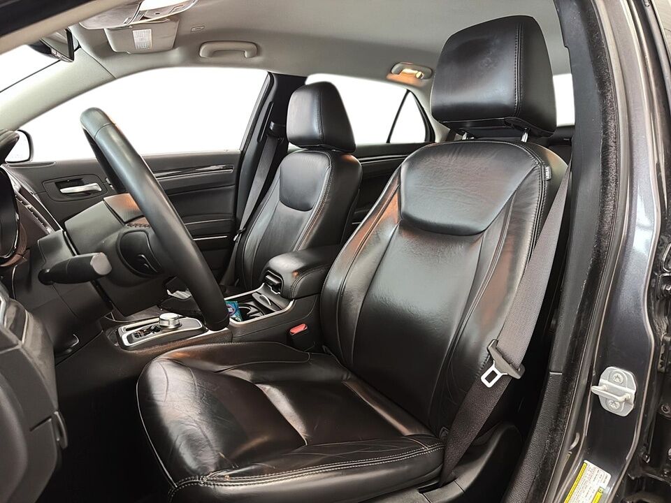 2022 Chrysler 300  - Desmeules Chrysler