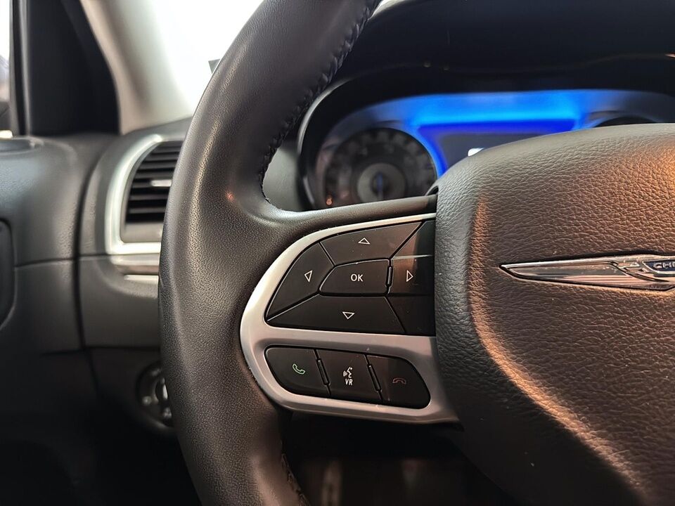 2022 Chrysler 300  - Desmeules Chrysler