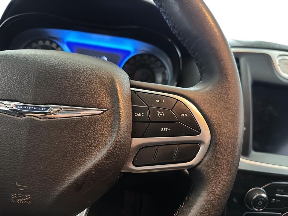 2022 Chrysler 300  - Desmeules Chrysler
