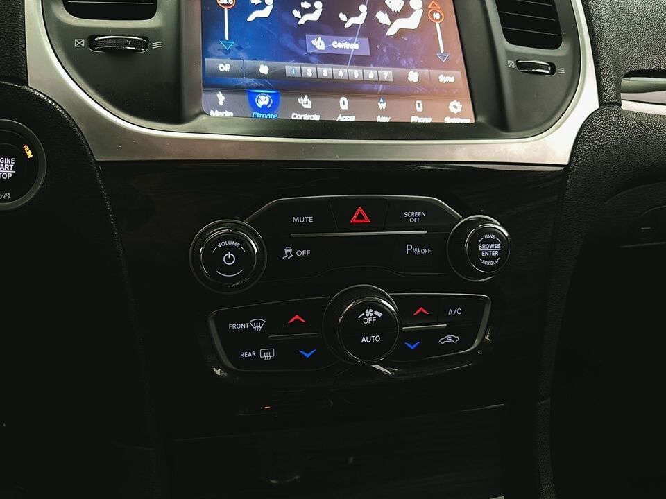 2022 Chrysler 300  - Desmeules Chrysler