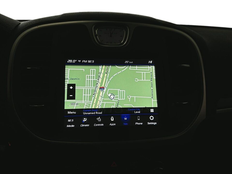 2022 Chrysler 300  - Desmeules Chrysler