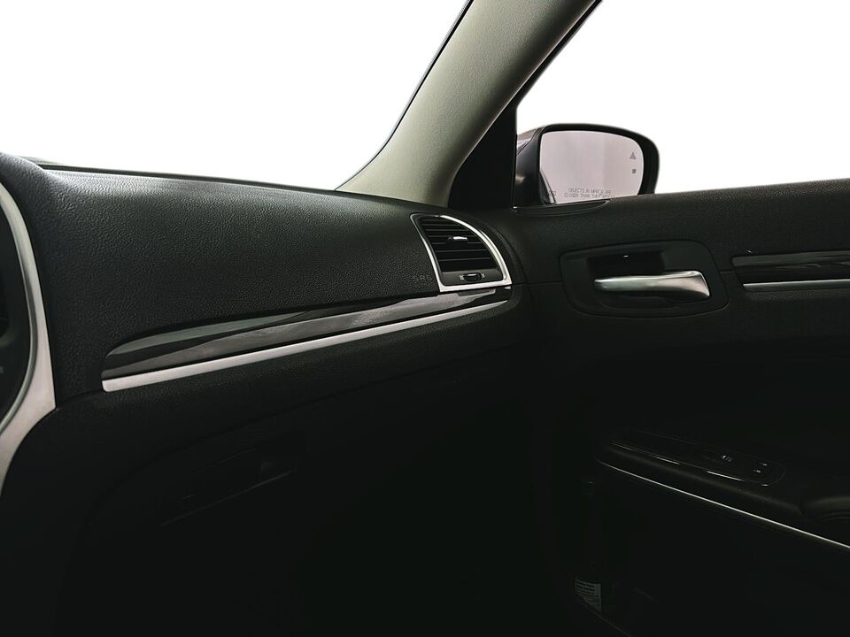 2022 Chrysler 300  - Desmeules Chrysler