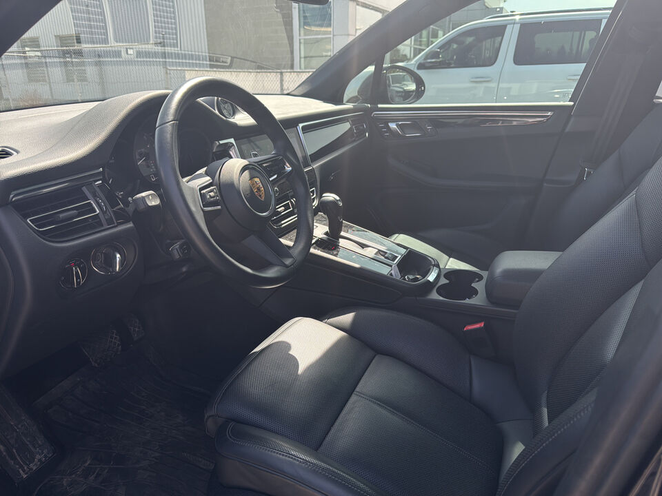 2022 Porsche MACAN S  - Desmeules Chrysler