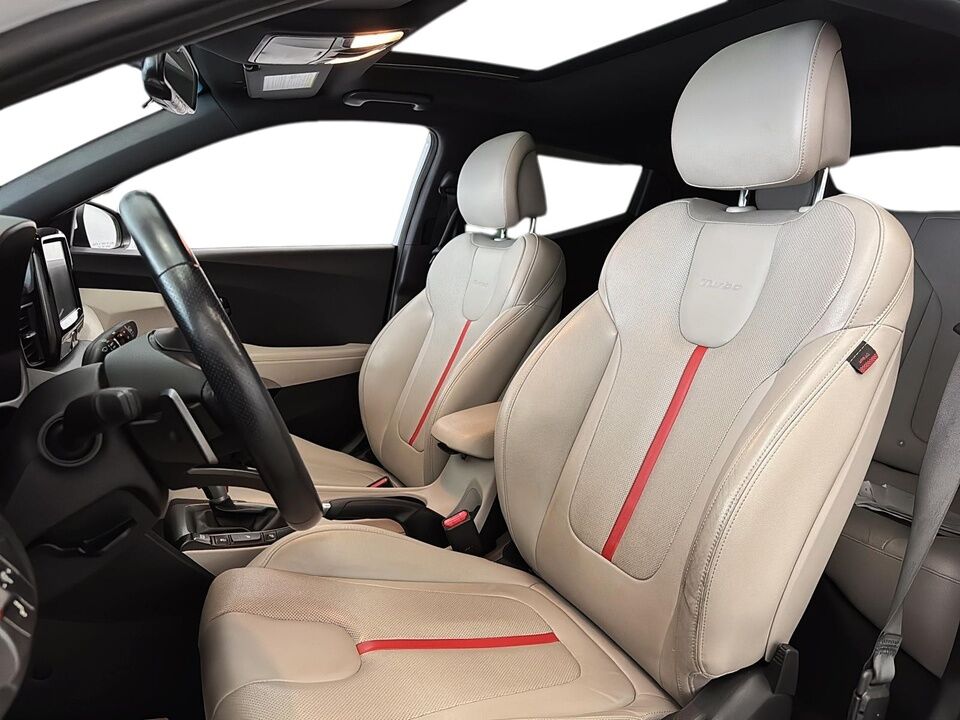 2020 Hyundai Veloster  - Desmeules Chrysler