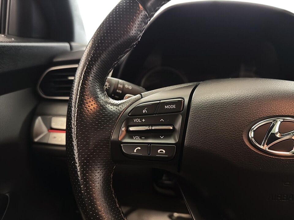 2020 Hyundai Veloster  - Desmeules Chrysler