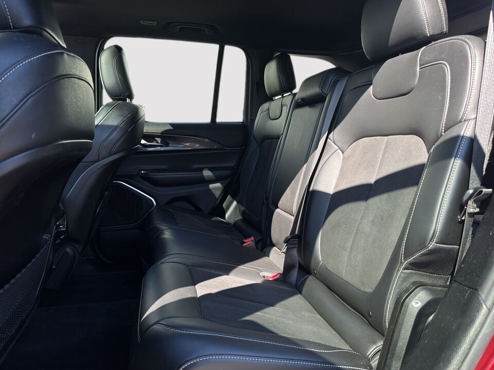 2022 Jeep Grand Cherokee  - Desmeules Chrysler