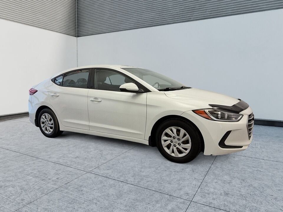 2017 Hyundai Elantra  - Desmeules Chrysler