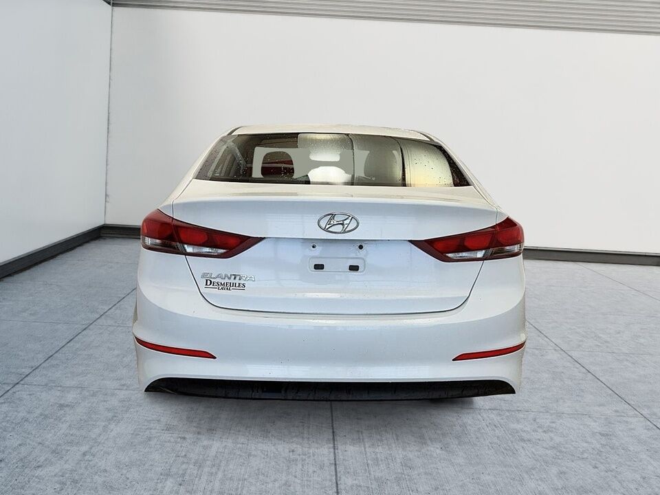 2017 Hyundai Elantra  - Desmeules Chrysler