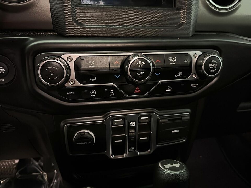 2021 Jeep Wrangler  - Desmeules Chrysler