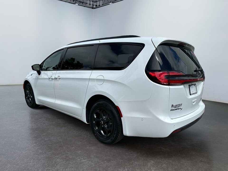 2024 Chrysler Pacifica Hybrid  - Desmeules Chrysler