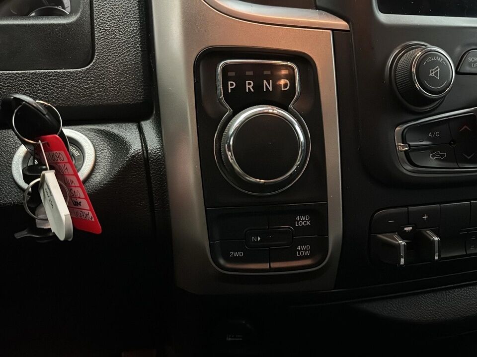 2019 Ram 1500 Classic  - Desmeules Chrysler