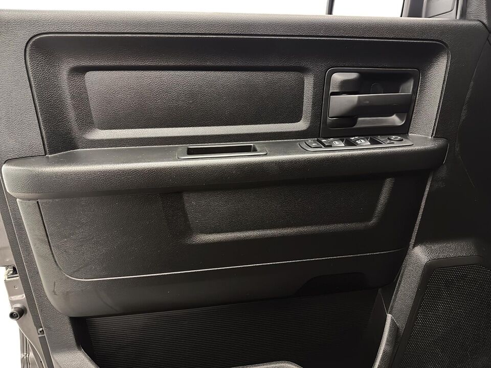 2019 Ram 1500 Classic  - Desmeules Chrysler