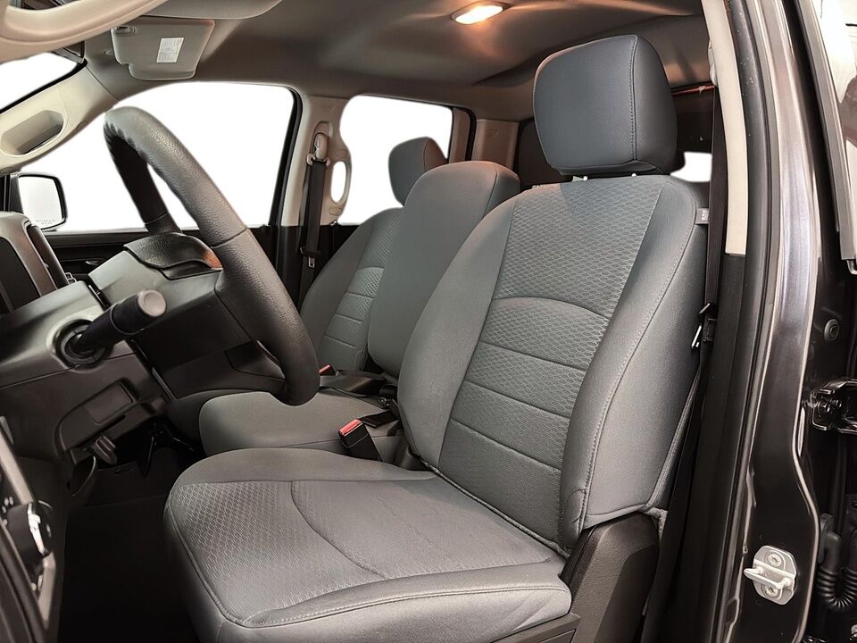 2019 Ram 1500 Classic  - Desmeules Chrysler