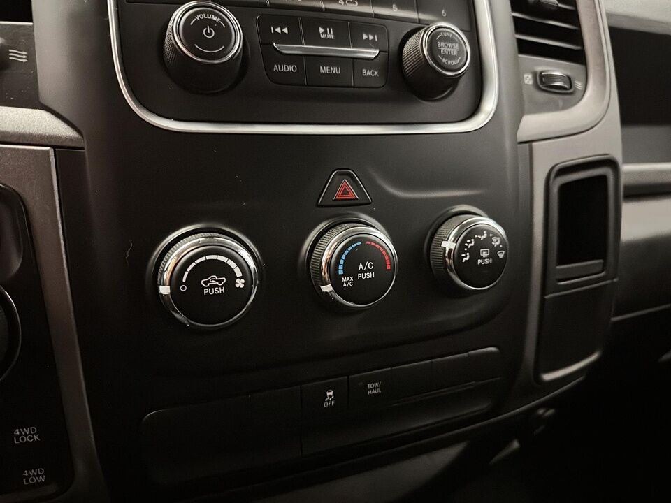 2019 Ram 1500 Classic  - Desmeules Chrysler