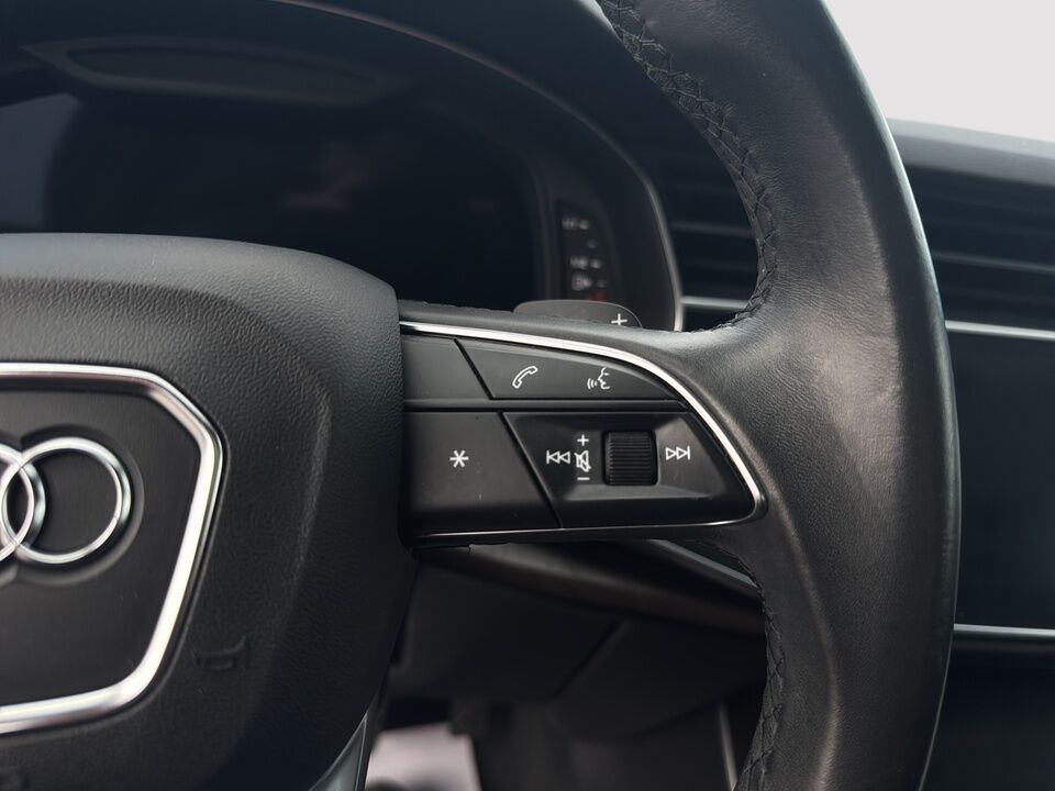 2021 Audi Q7  - Desmeules Chrysler