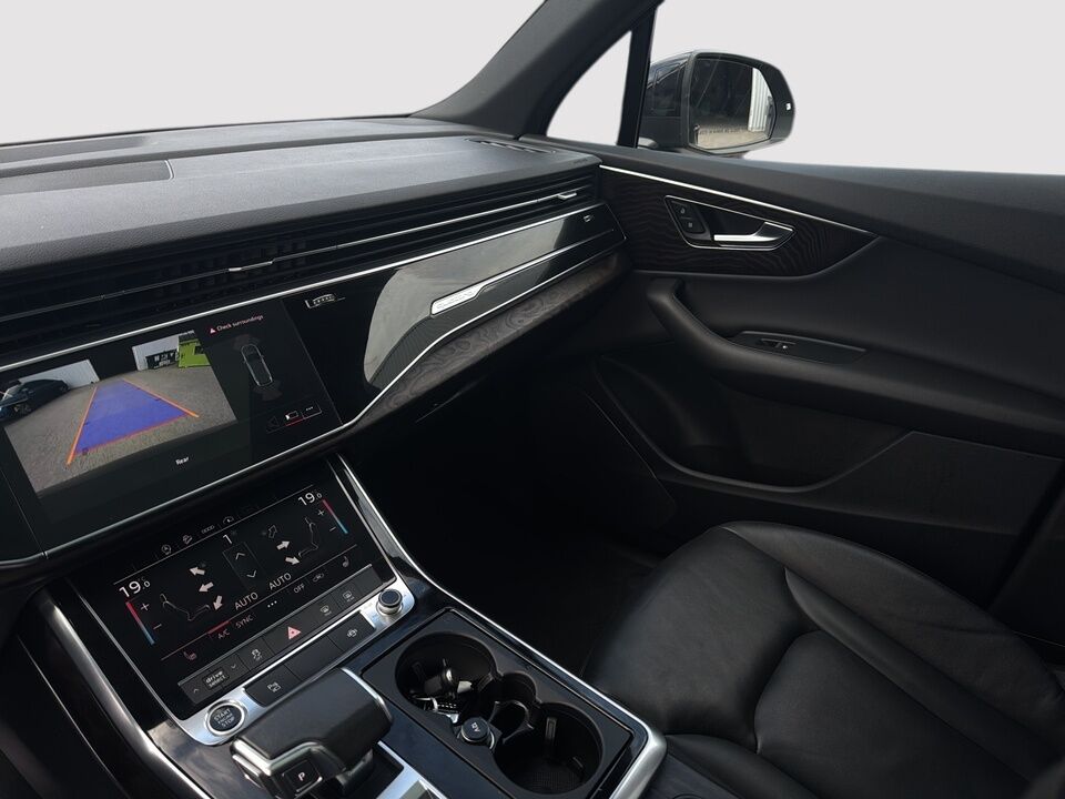 2021 Audi Q7  - Desmeules Chrysler