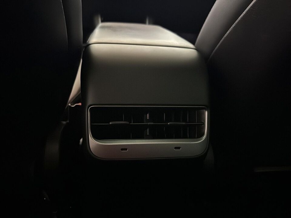 2020 Tesla Model 3  - Desmeules Chrysler