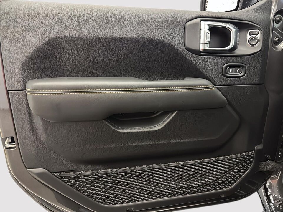 2025 Jeep Wrangler  - Desmeules Chrysler
