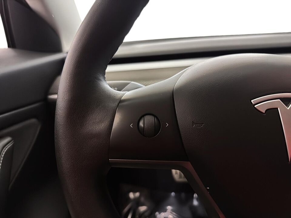 2020 Tesla Model 3  - Desmeules Chrysler
