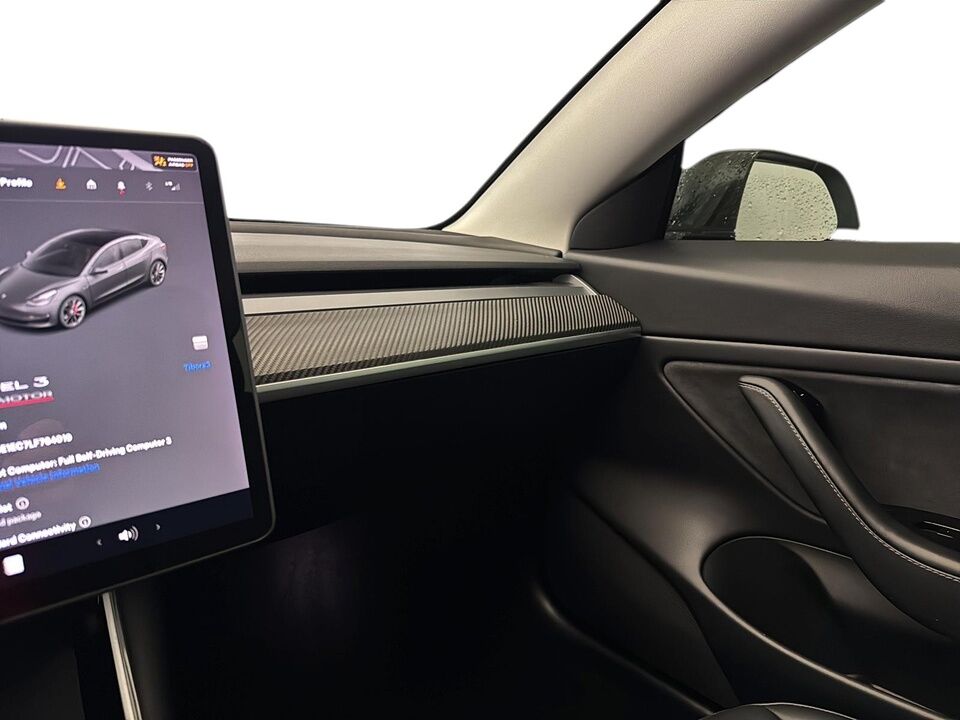2020 Tesla Model 3  - Desmeules Chrysler