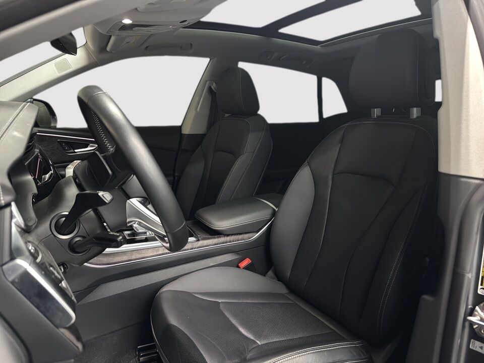 2021 Audi Q8  - Desmeules Chrysler