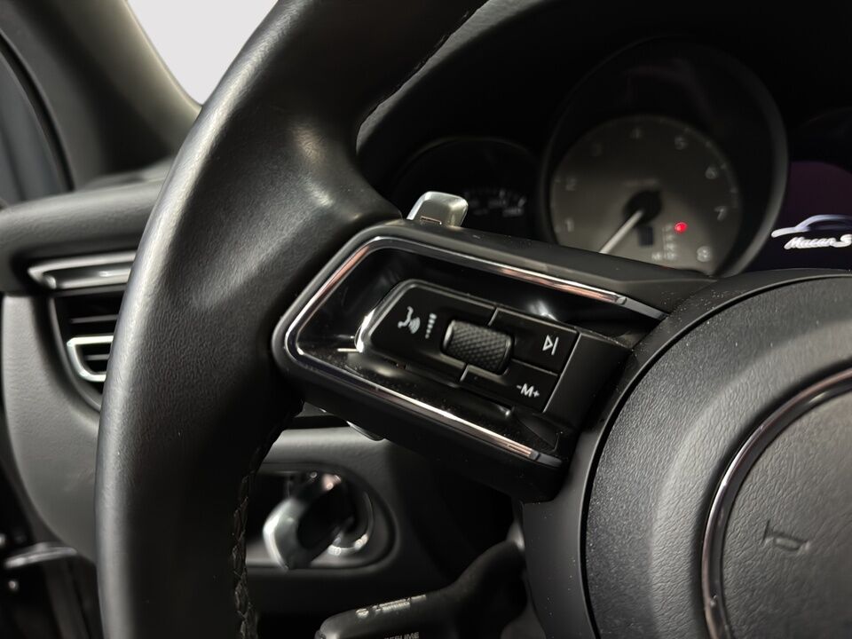 2022 Porsche MACAN S  - Desmeules Chrysler