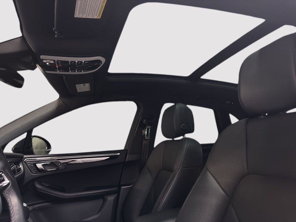 2022 Porsche MACAN S  - Desmeules Chrysler