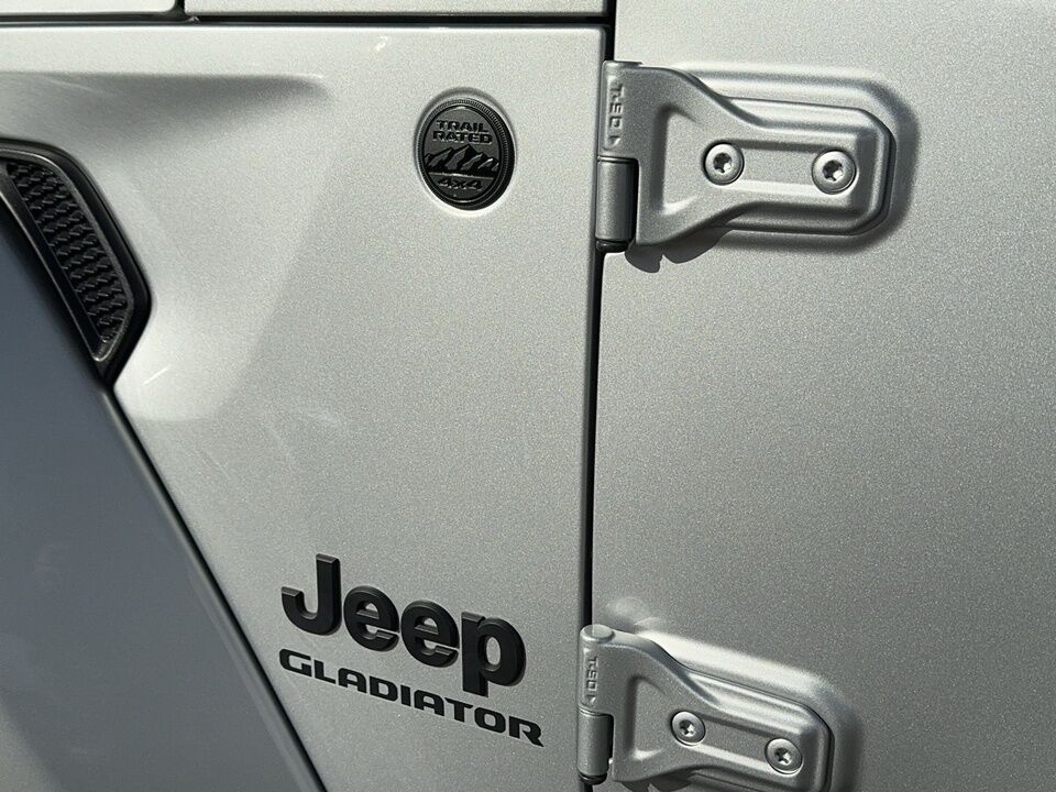 2023 Jeep Gladiator  - Desmeules Chrysler