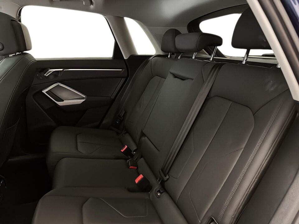 2021 Audi Q3  - Desmeules Chrysler