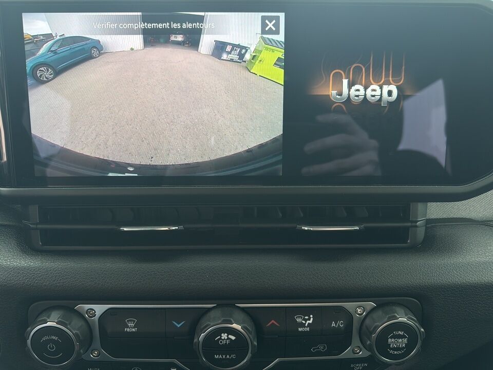 2024 Jeep Wrangler  - Desmeules Chrysler