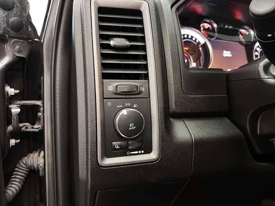 2022 Ram 1500 Classic  - Desmeules Chrysler