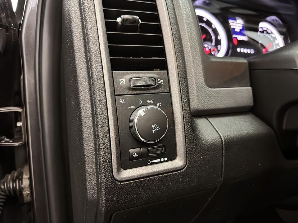 2019 Ram 1500 Classic  - Desmeules Chrysler