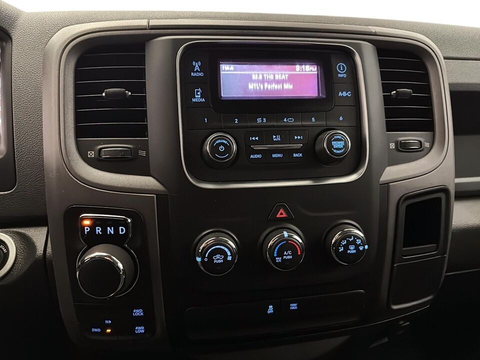 2019 Ram 1500 Classic  - Desmeules Chrysler