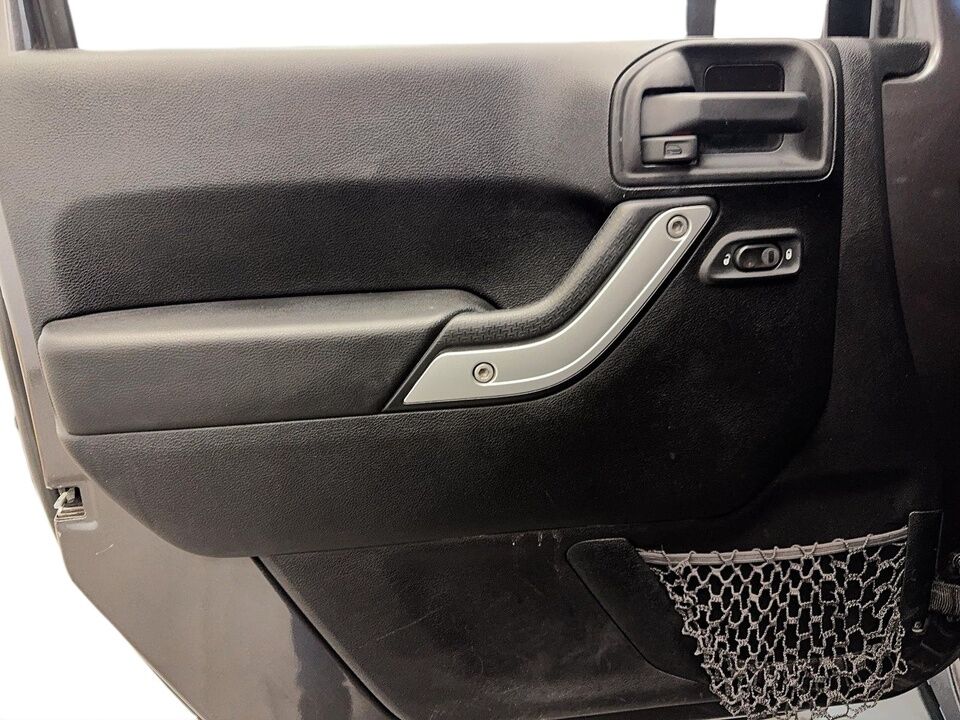 2014 Jeep Wrangler  - Desmeules Chrysler