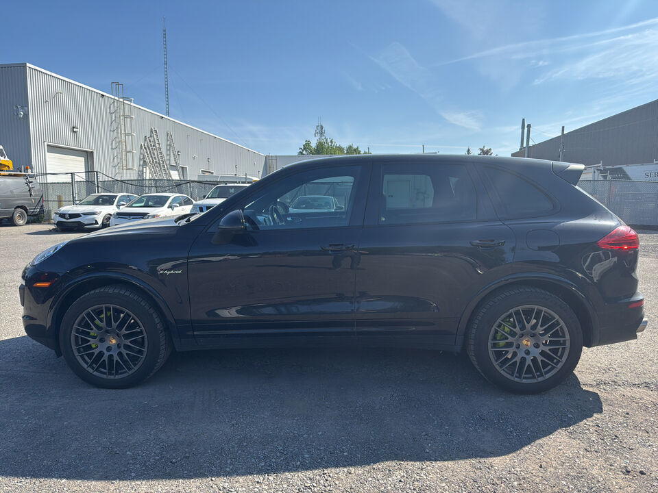 2017 Porsche Cayenne  - Desmeules Chrysler
