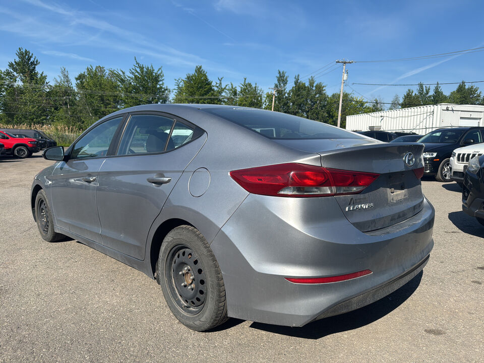 2017 Hyundai Elantra  - Desmeules Chrysler