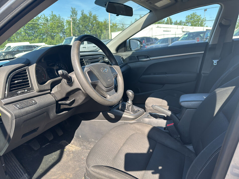 2017 Hyundai Elantra  - Desmeules Chrysler