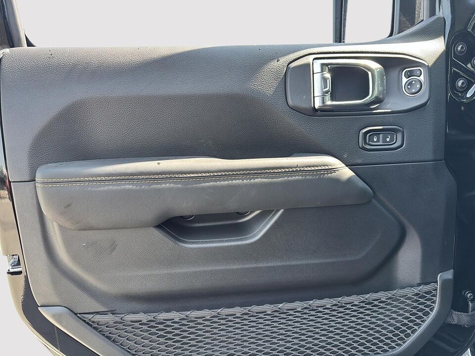 2025 Jeep Wrangler  - Desmeules Chrysler