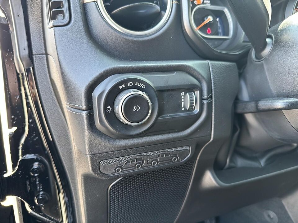 2025 Jeep Wrangler  - Desmeules Chrysler