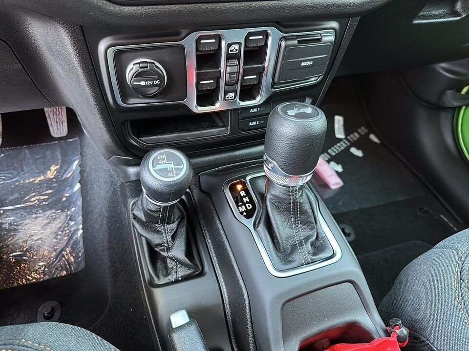 2025 Jeep Wrangler  - Desmeules Chrysler