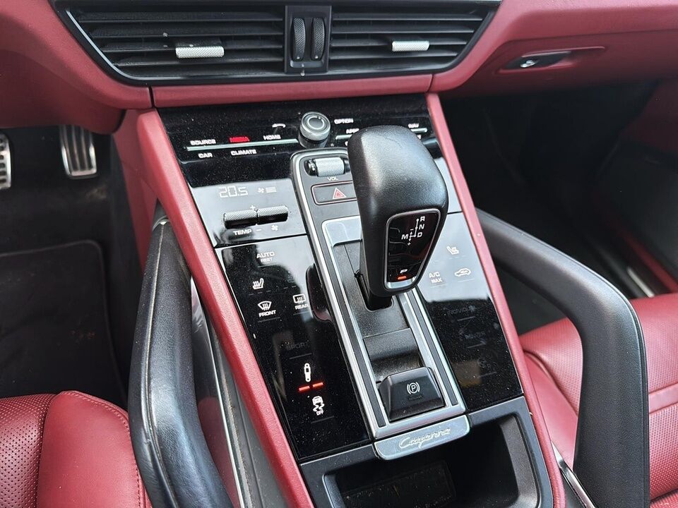 2019 Porsche Cayenne  - Desmeules Chrysler