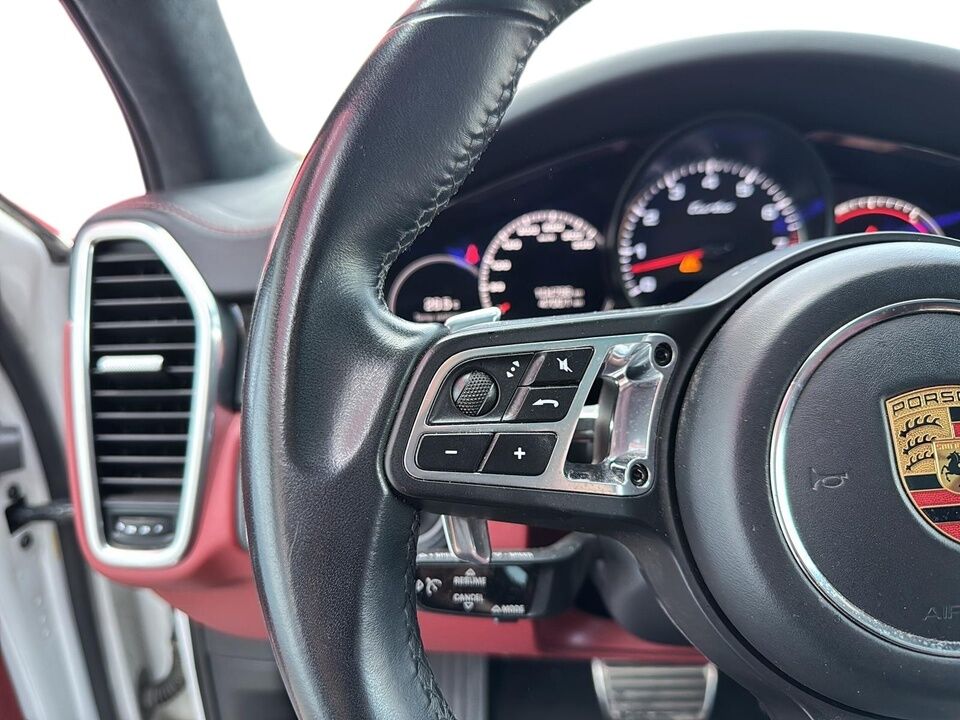 2019 Porsche Cayenne  - Desmeules Chrysler