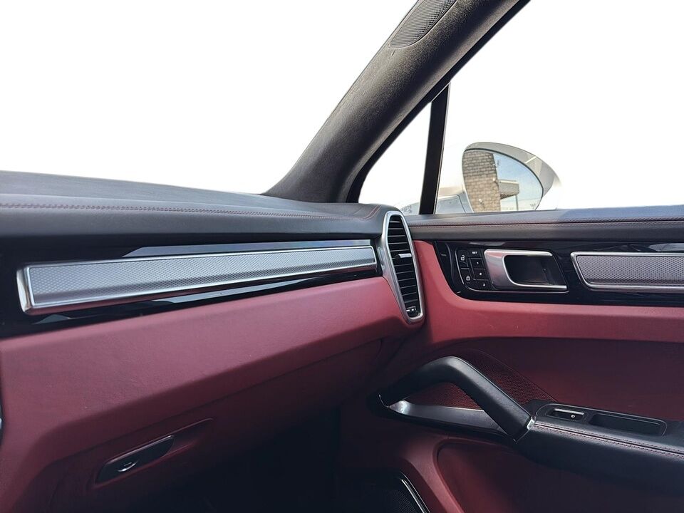 2019 Porsche Cayenne  - Desmeules Chrysler
