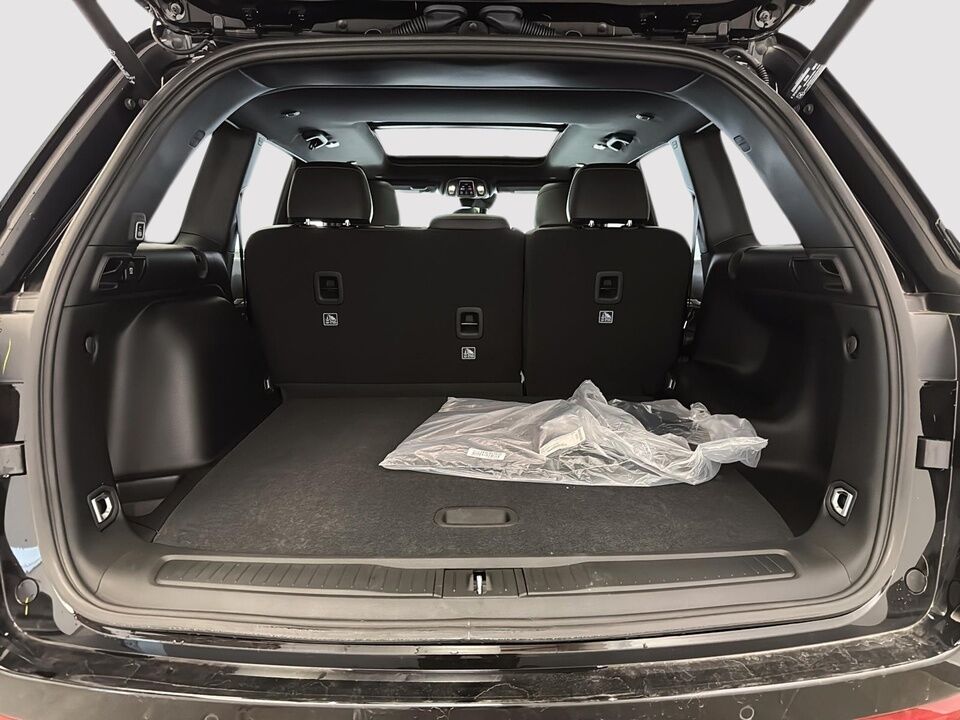 2025 Jeep Grand Cherokee  - Desmeules Chrysler